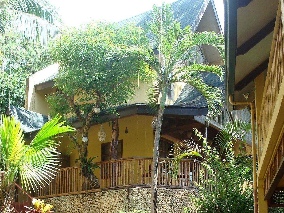 Sun Garden Hilltop Resort Manoc-Manoc Extérieur photo