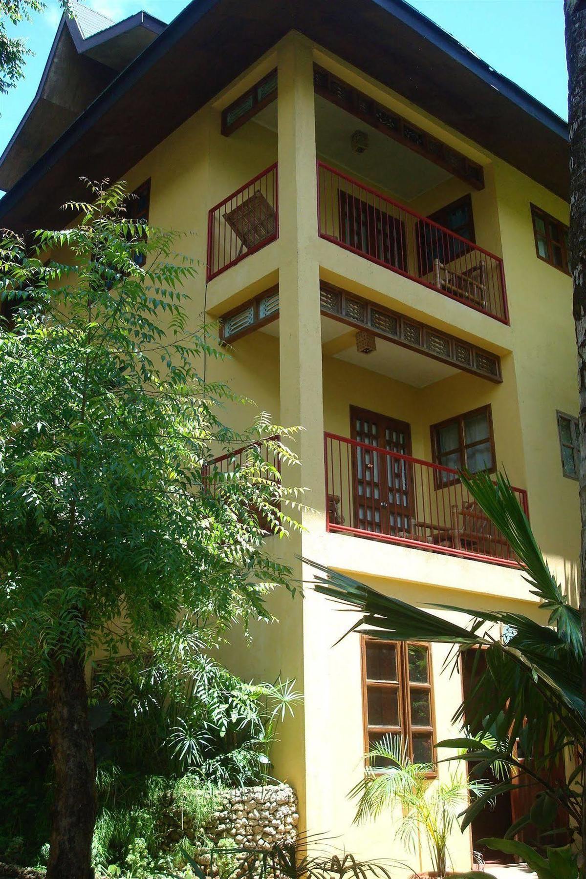 Sun Garden Hilltop Resort Manoc-Manoc Extérieur photo